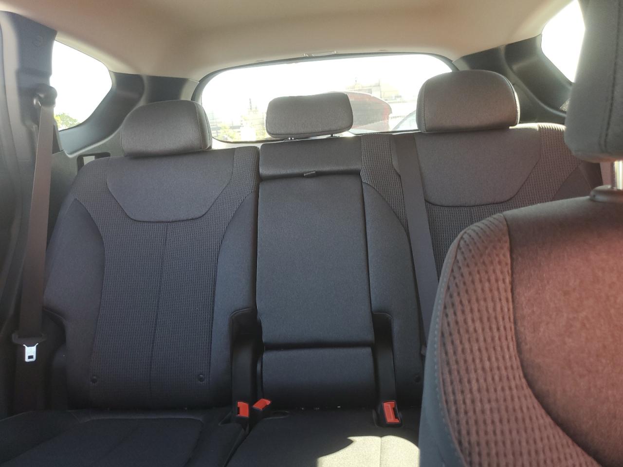 2019 Hyundai Santa Fe Sel VIN: 5NMS33ADXKH105179 Lot: 84300005