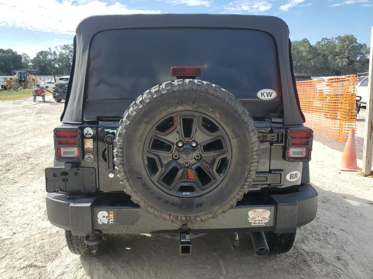 2017 Jeep Wrangler Unlimited Sport VIN: 1C4BJWDG0HL567738 Lot: 83786155