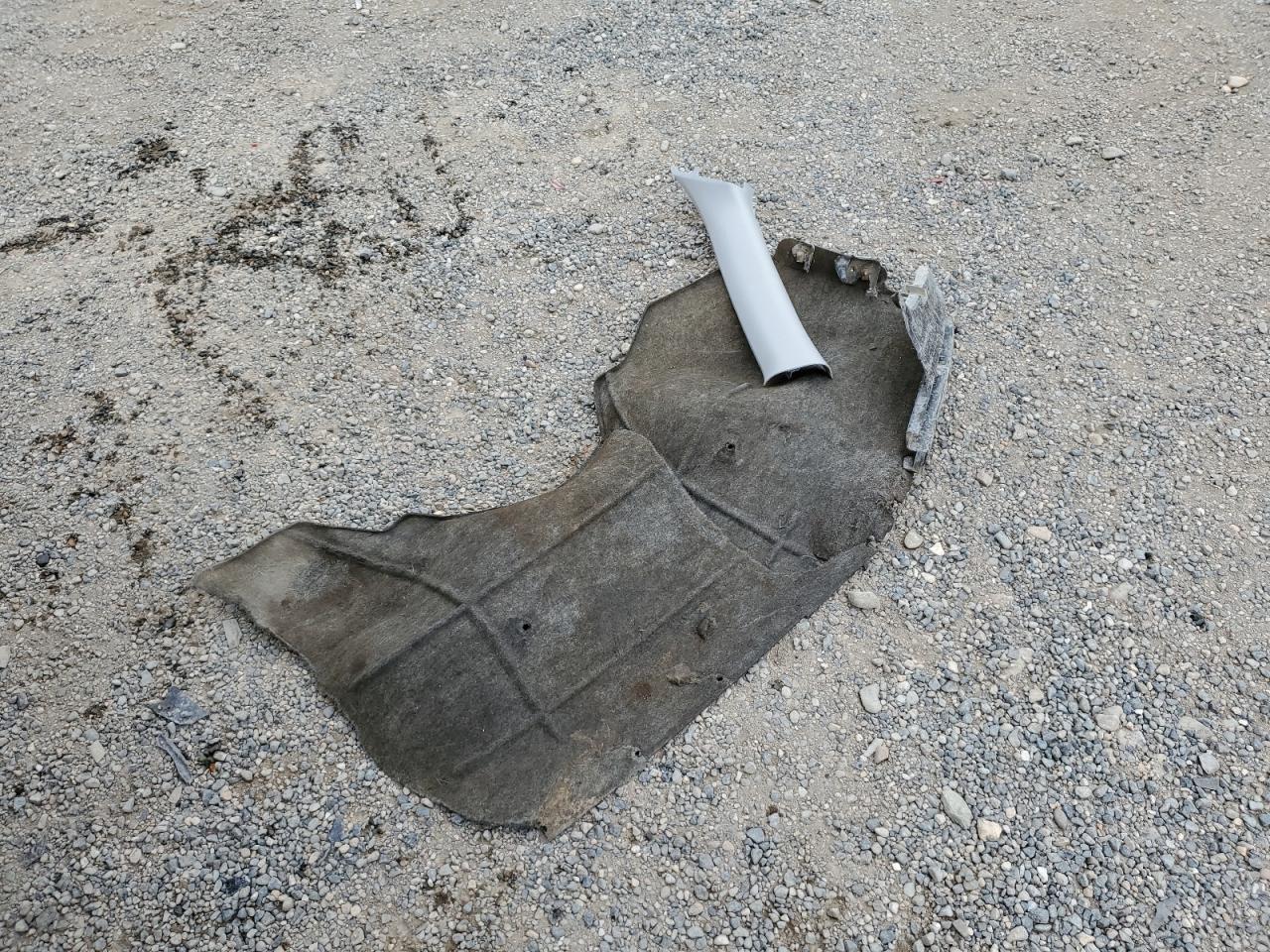 2015 GMC Yukon Xl K1500 Sle VIN: 1GKS2GKC3FR176990 Lot: 72058455