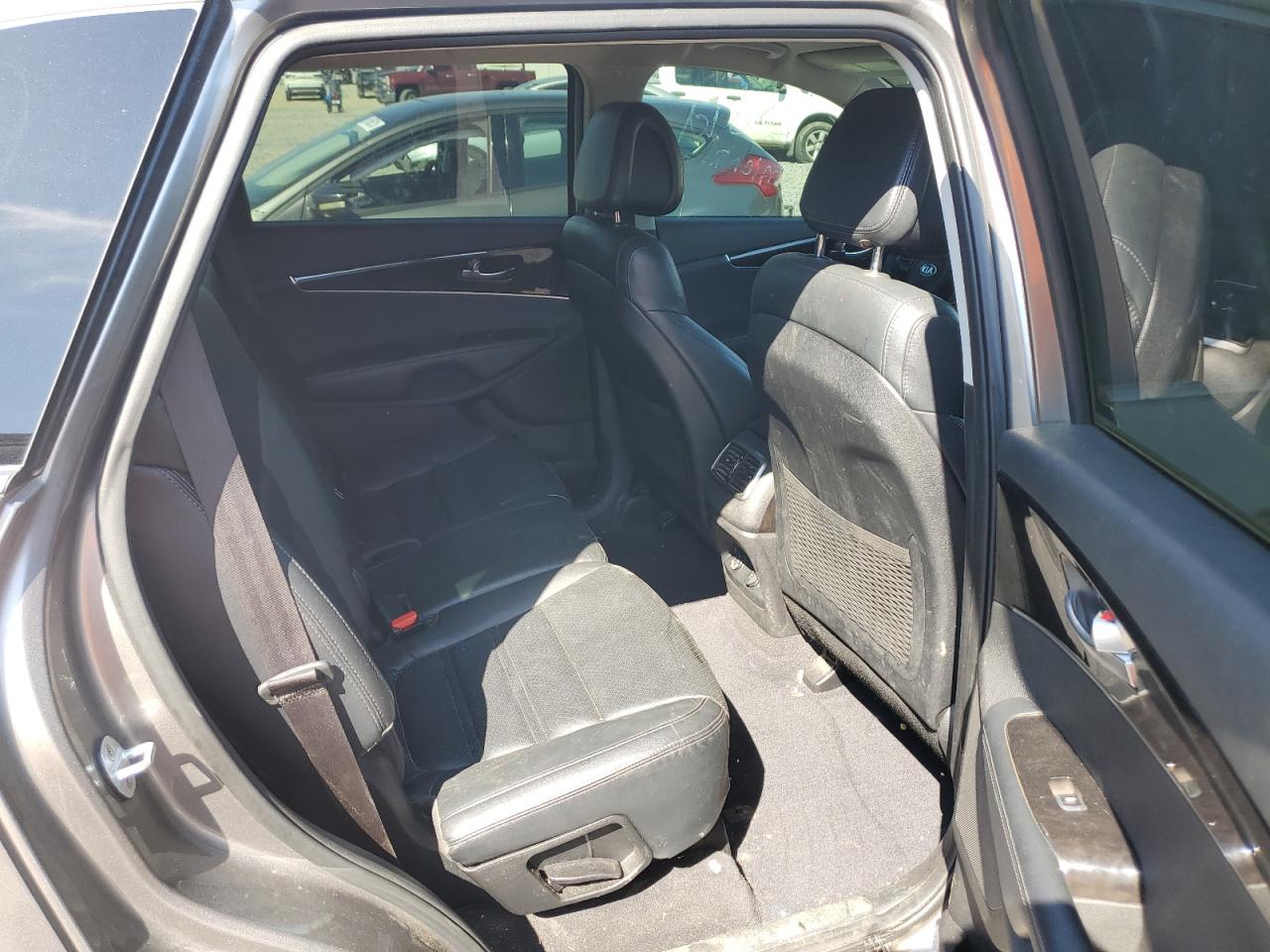 2016 Kia Sorento Ex VIN: 5XYPHDA53GG161777 Lot: 82175035