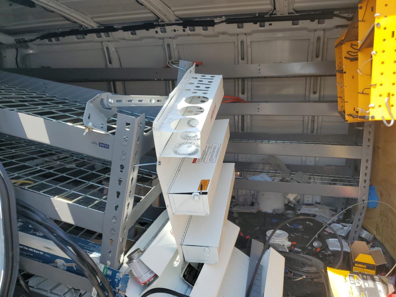 2022 Chevrolet Express G2500 VIN: 1GCWGAF77N1172771 Lot: 80644825