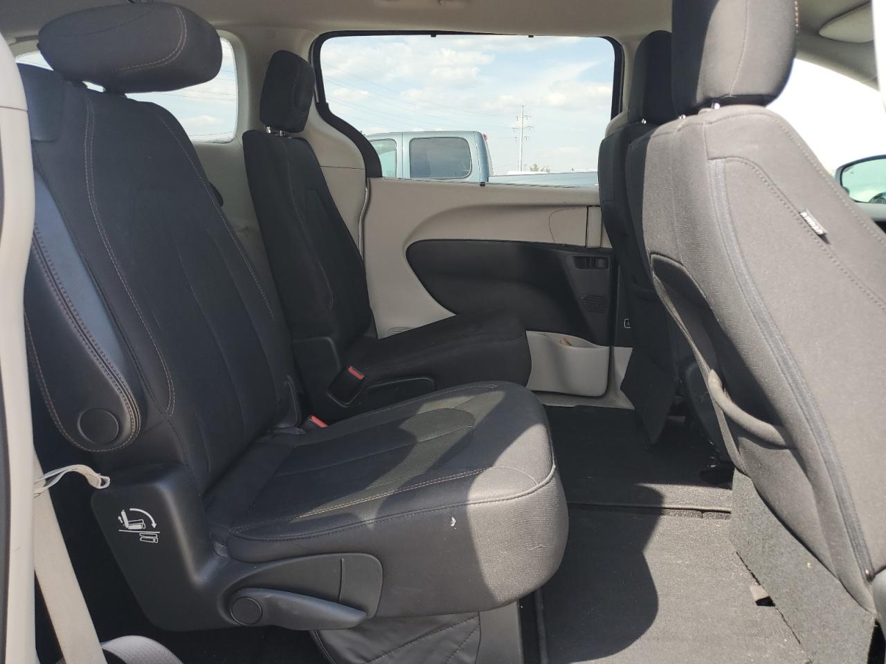 2018 Chrysler Pacifica Touring Plus VIN: 2C4RC1FG7JR125884 Lot: 81116975