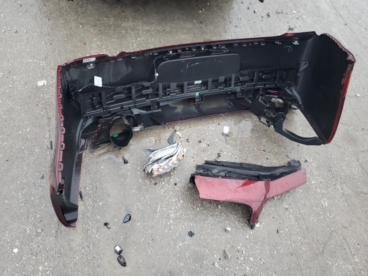 2019 Chrysler 300 Limited VIN: 2C3CCAEG5KH697653 Lot: 83866315