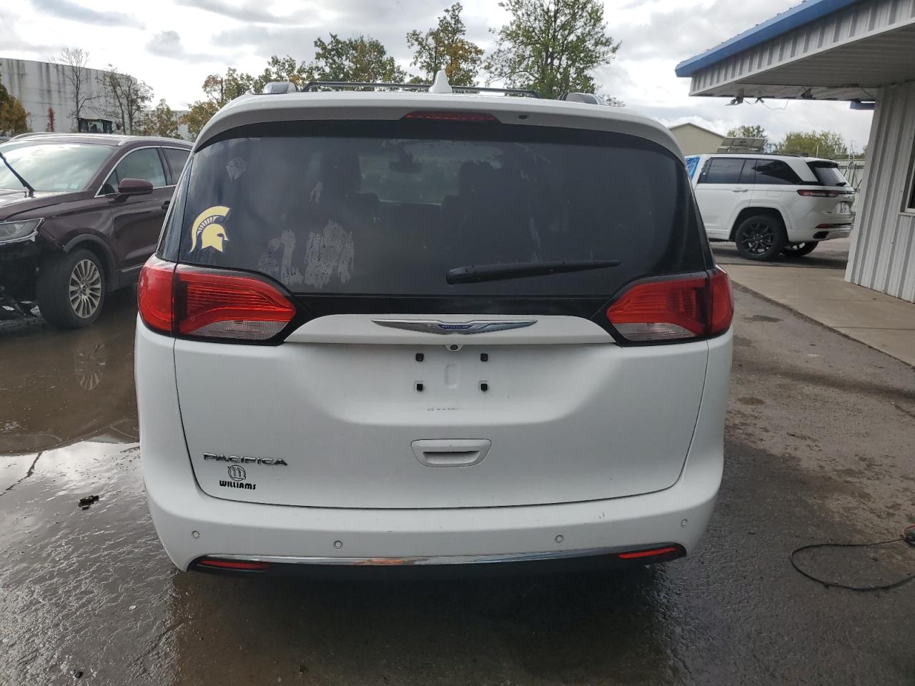 2018 Chrysler Pacifica Touring L VIN: 2C4RC1BG6JR277998 Lot: 81094755