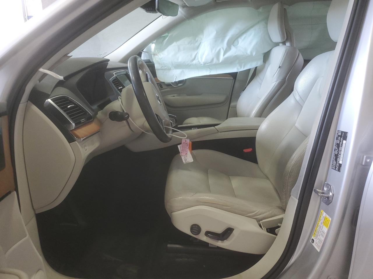 2022 Volvo Xc90 T6 Momentum VIN: YV4A22PKXN1776684 Lot: 71186315