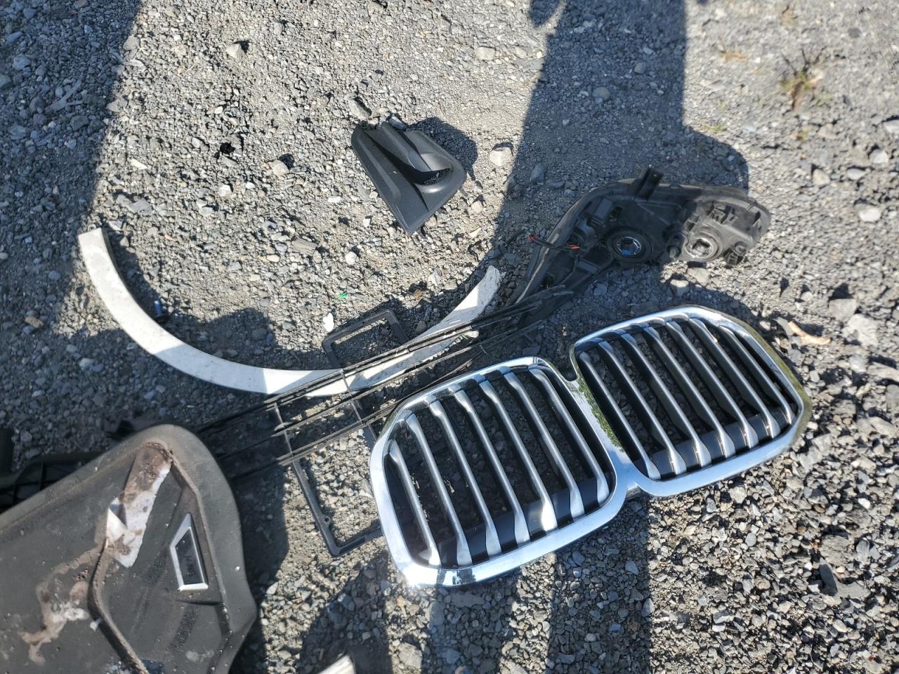 2022 BMW X7 xDrive40I VIN: 5UXCW2C03N9K49672 Lot: 81113065