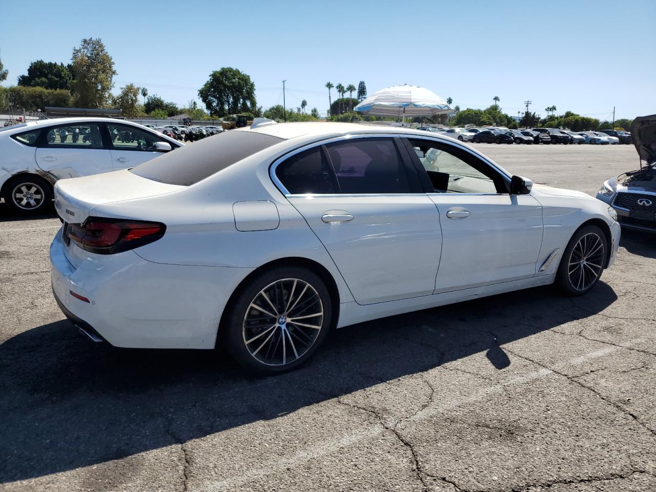 Фото: WBA53BH02MCF27541