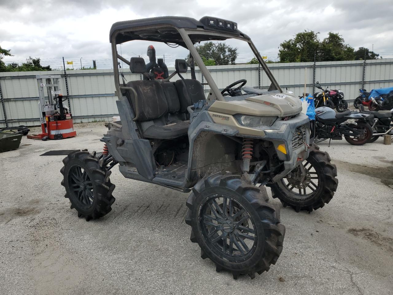 CAN-AM ATV 2022. Lot# 81824245. VIN 3JBUWAX47NK001941. Photo 1