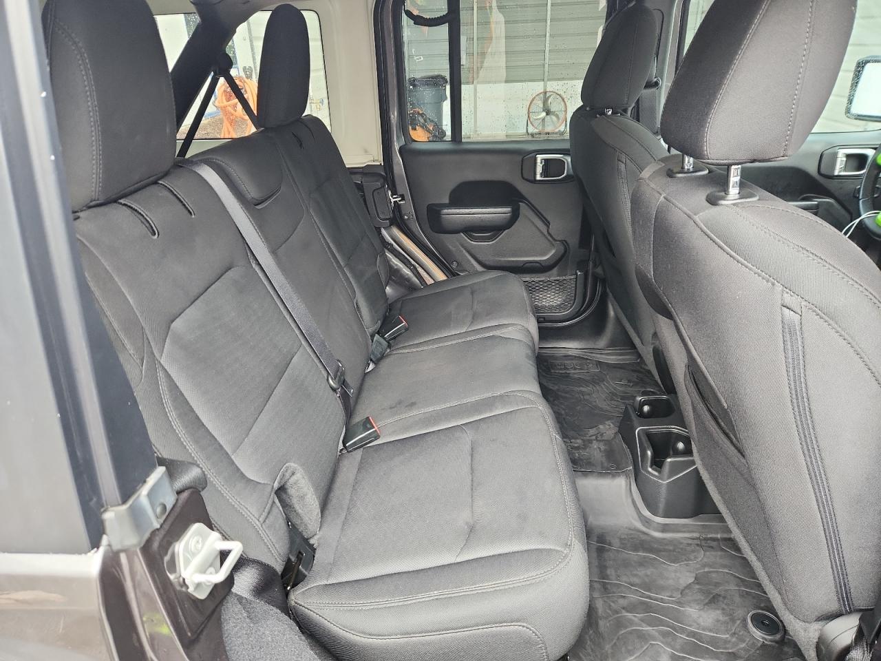 2022 Jeep Wrangler Unlimited Sport VIN: 1C4HJXDG8NW163743 Lot: 80065635