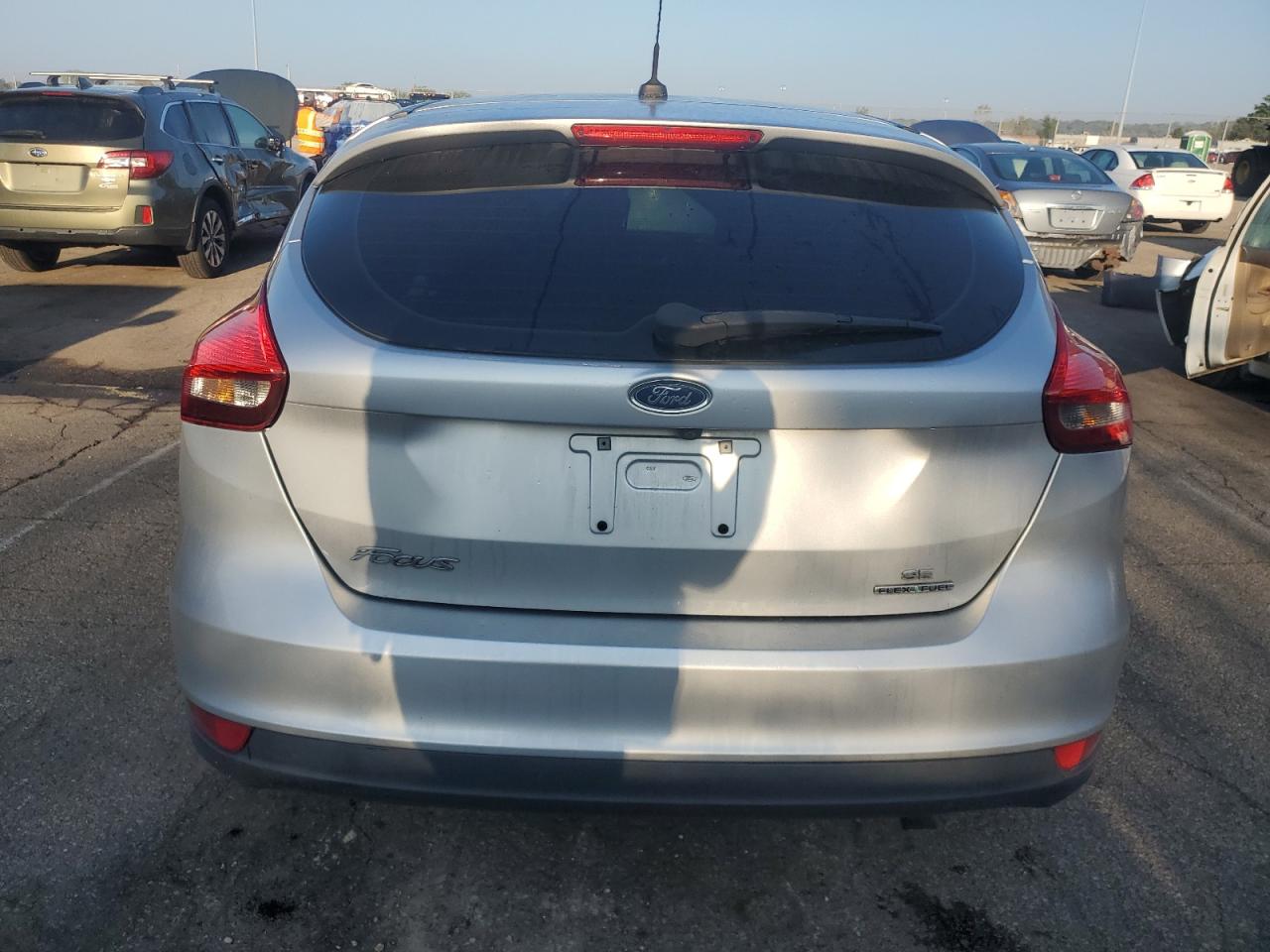 2016 Ford Focus Se VIN: 1FADP3K21GL263500 Lot: 81787865