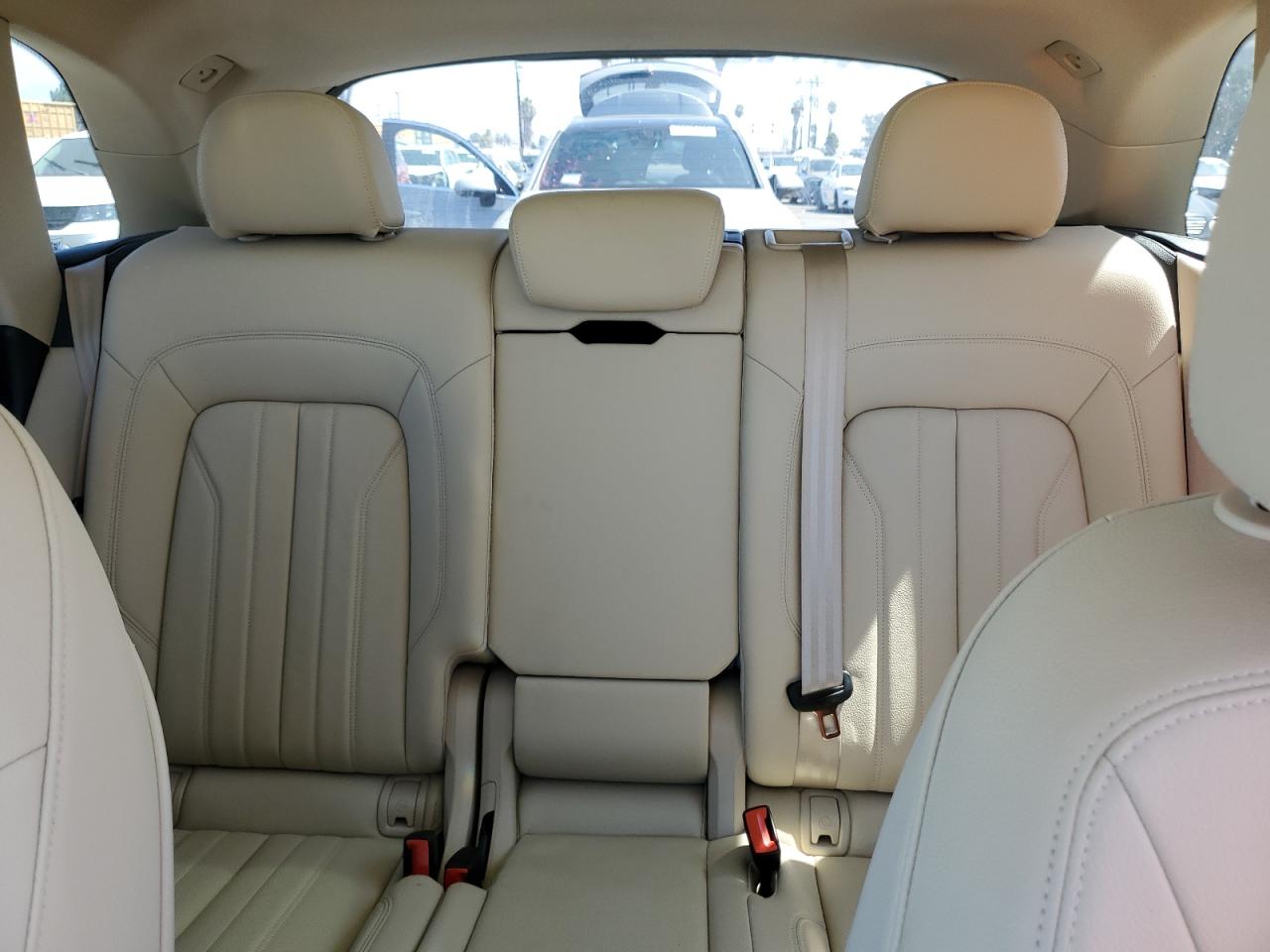 2018 Audi Q5 Premium Plus VIN: WA1BNAFY7J2058801 Lot: 70626505