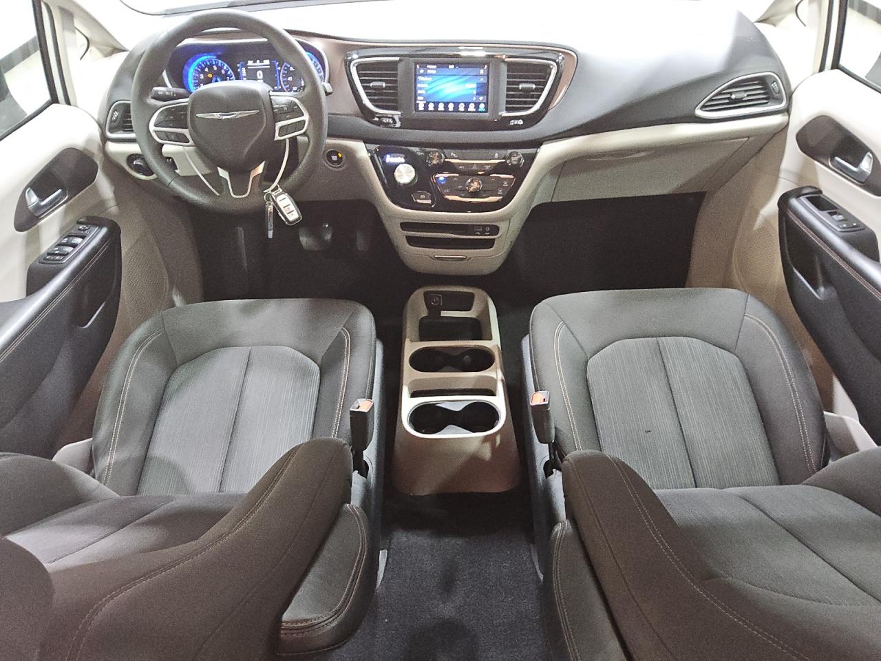 2018 Chrysler Pacifica L VIN: 2C4RC1AG7JR274691 Lot: 71109015