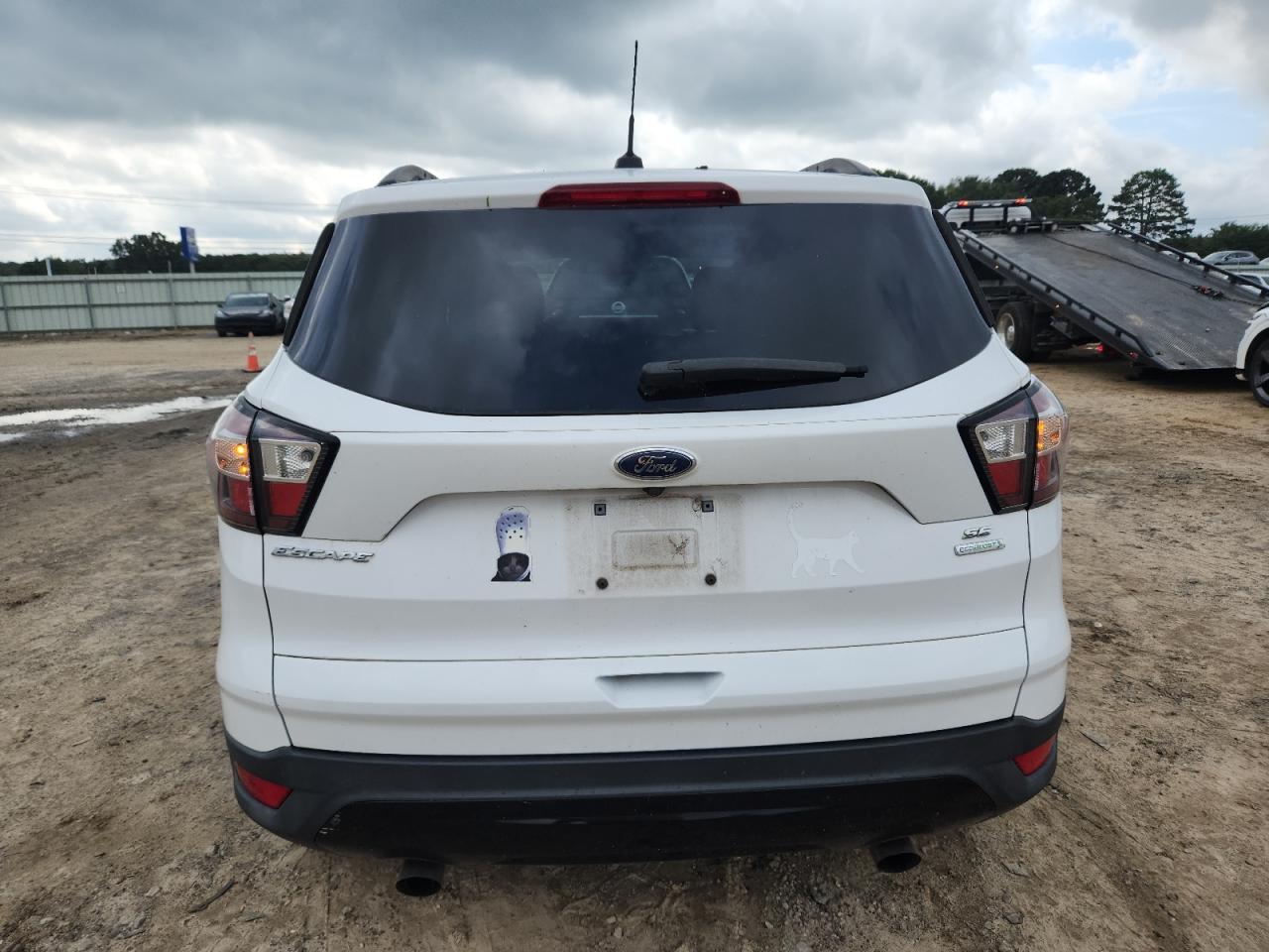 2018 Ford Escape Se VIN: 1FMCU0GDXJUA09062 Lot: 81679825
