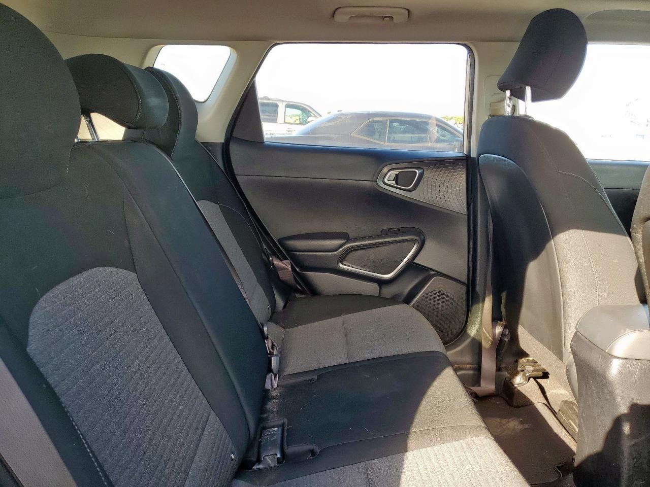 2021 Kia Soul Gt Line VIN: KNDJ63AU3M7126596 Lot: 81620125