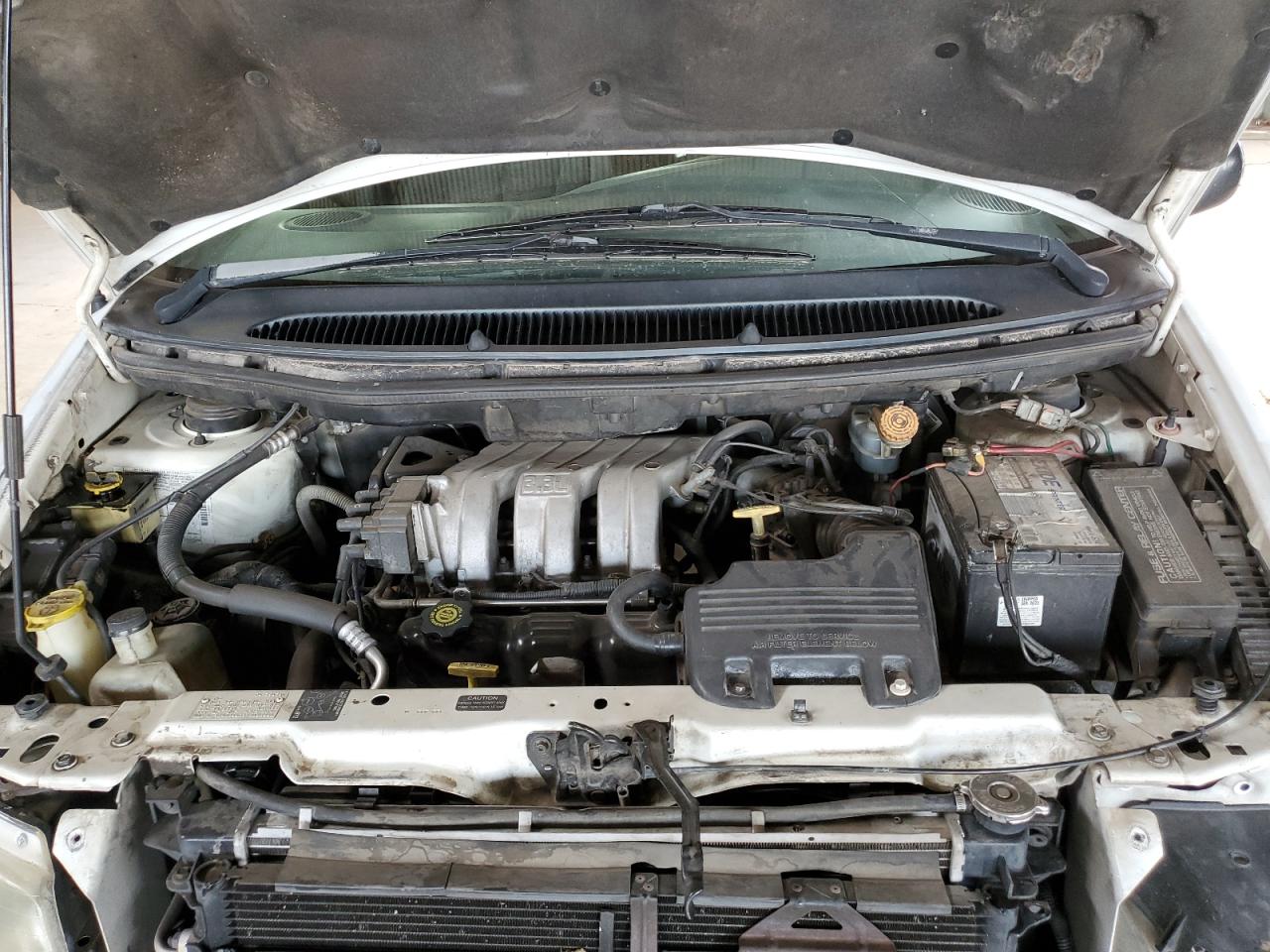 2000 Chrysler Town & Country Lx VIN: 1C4GP44G1YB695954 Lot: 81362815