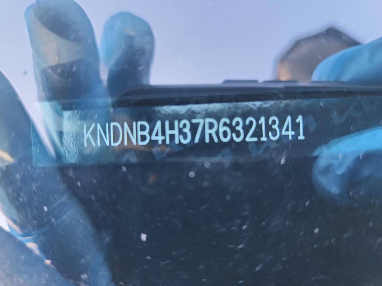 2024 Kia Carnival Lx VIN: KNDNB4H37R6321341 Lot: 71632745