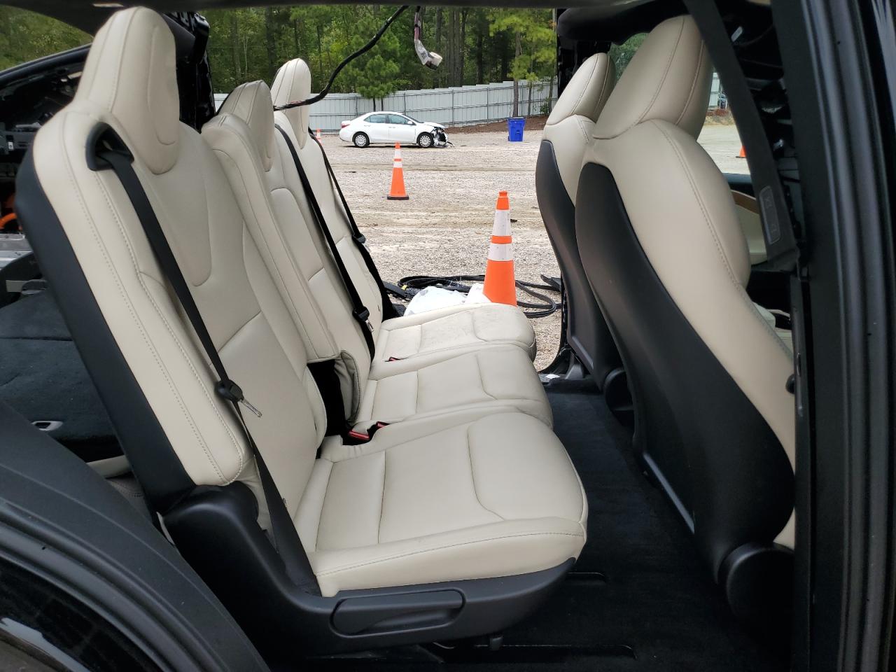 2020 Tesla Model X VIN: 5YJXCAE2XLF300897 Lot: 80288885