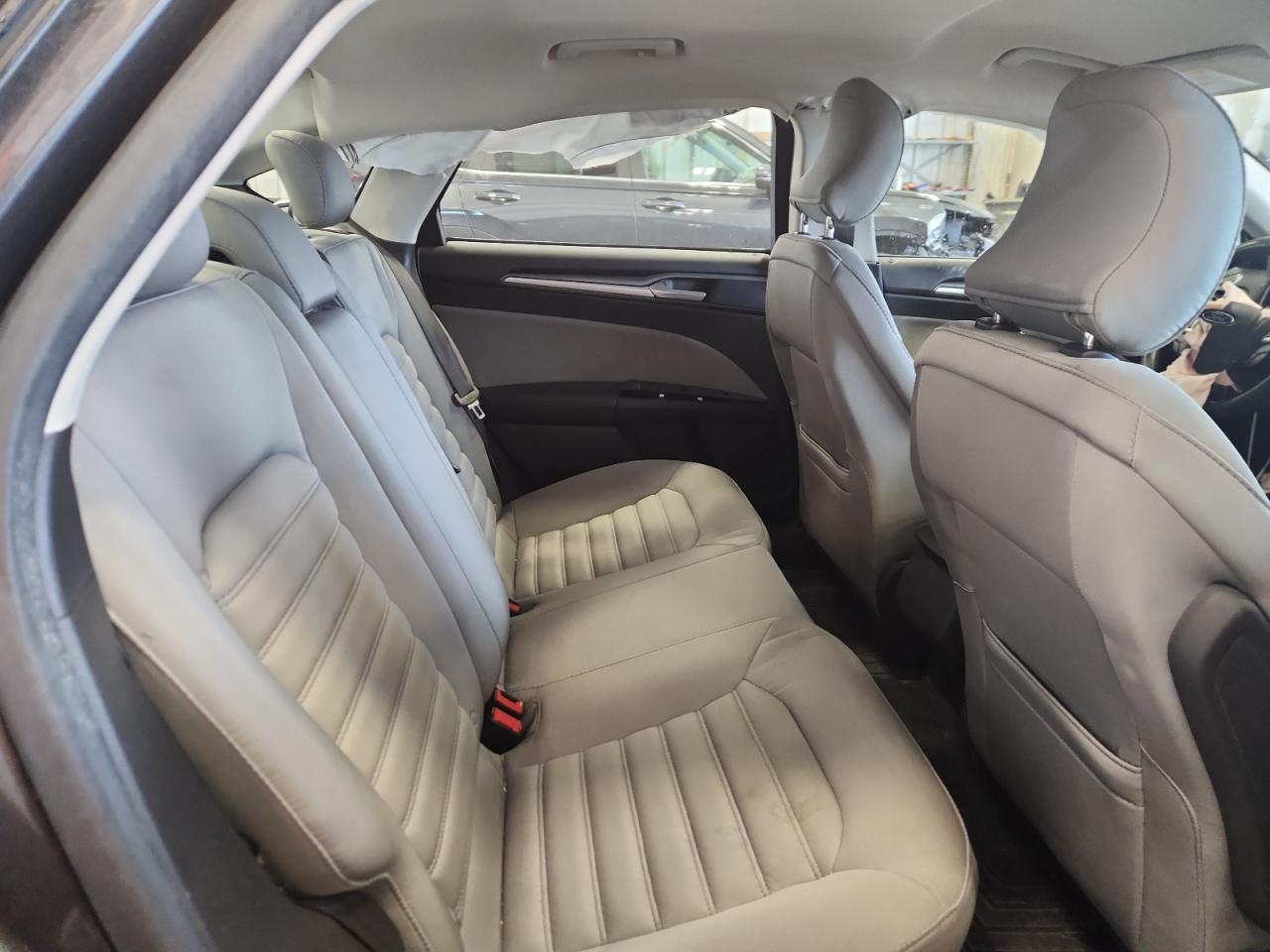 2015 Ford Fusion S VIN: 3FA6P0G79FR302331 Lot: 84055365