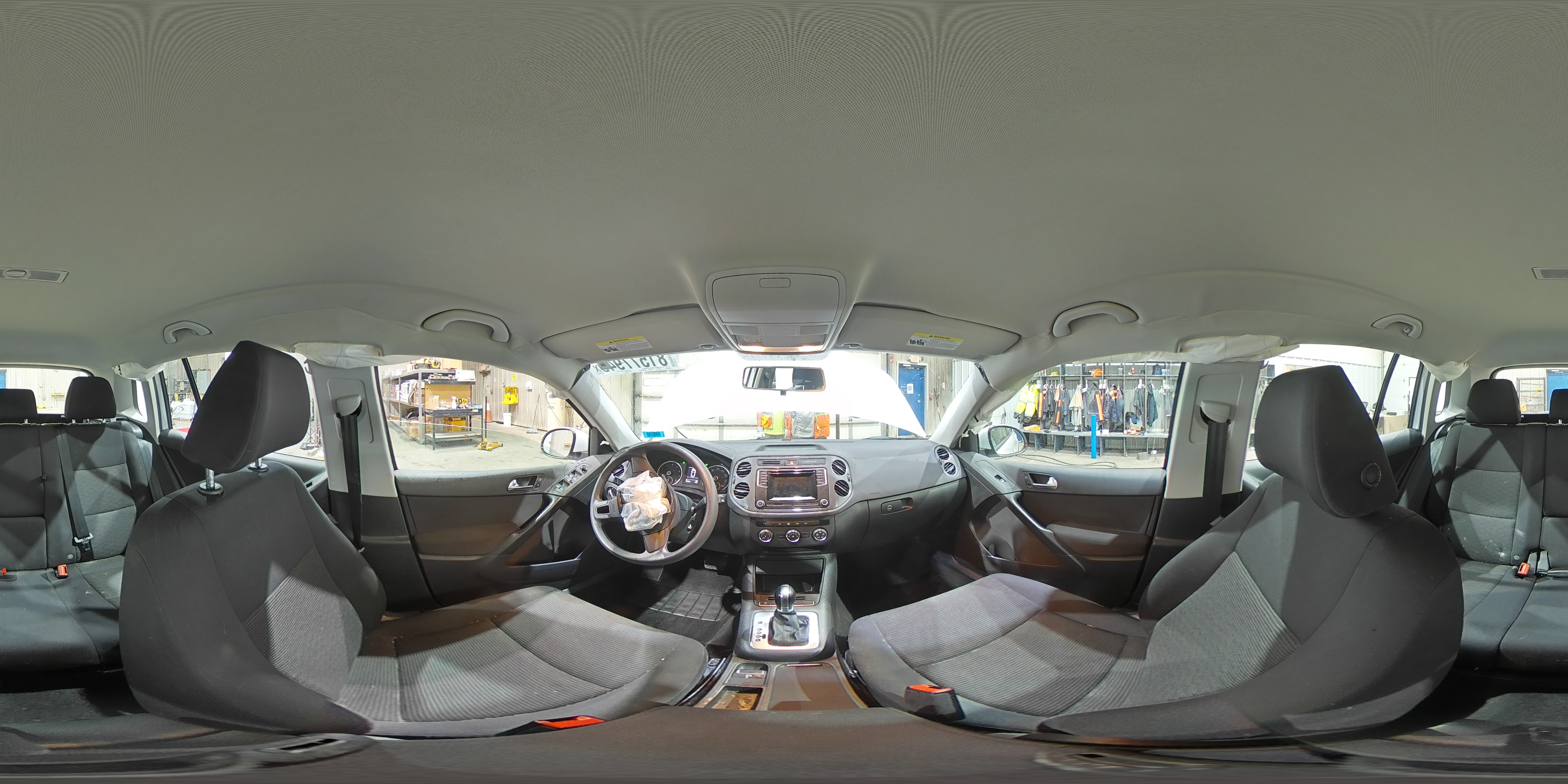 2017 Volkswagen Tiguan S VIN: WVGAV7AX3HK053393 Lot: 81577945