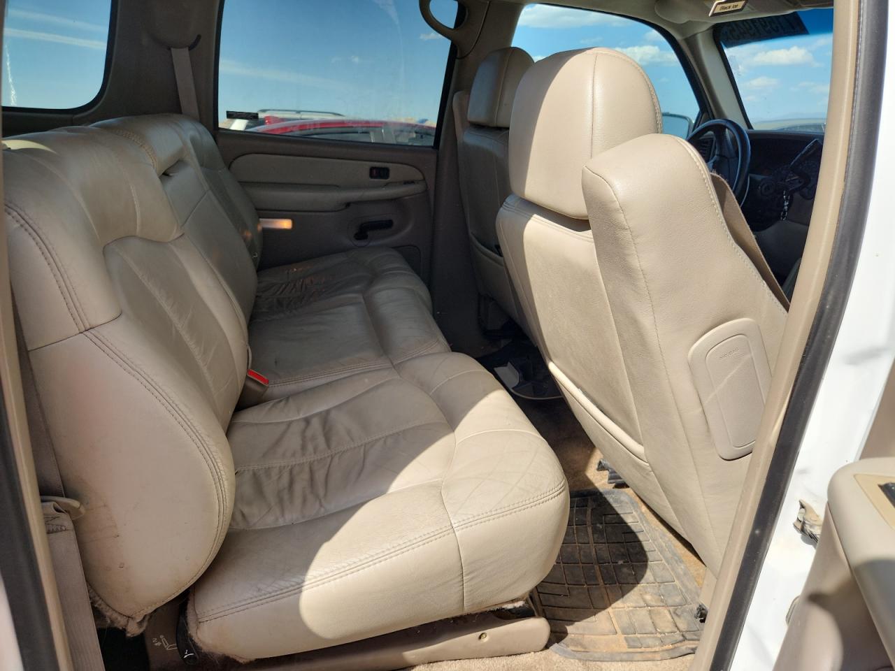 2002 Chevrolet Suburban K1500 VIN: 3GNFK16T22G263950 Lot: 71591945