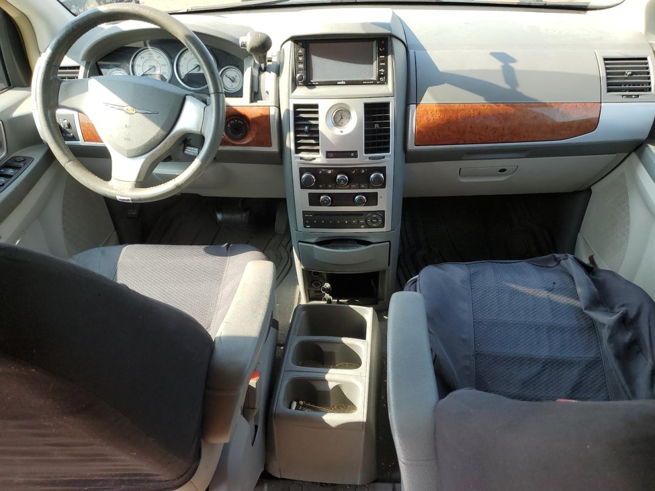 2008 Chrysler Town & Country Touring VIN: 2A8HR54P38R679320 Lot: 70812635