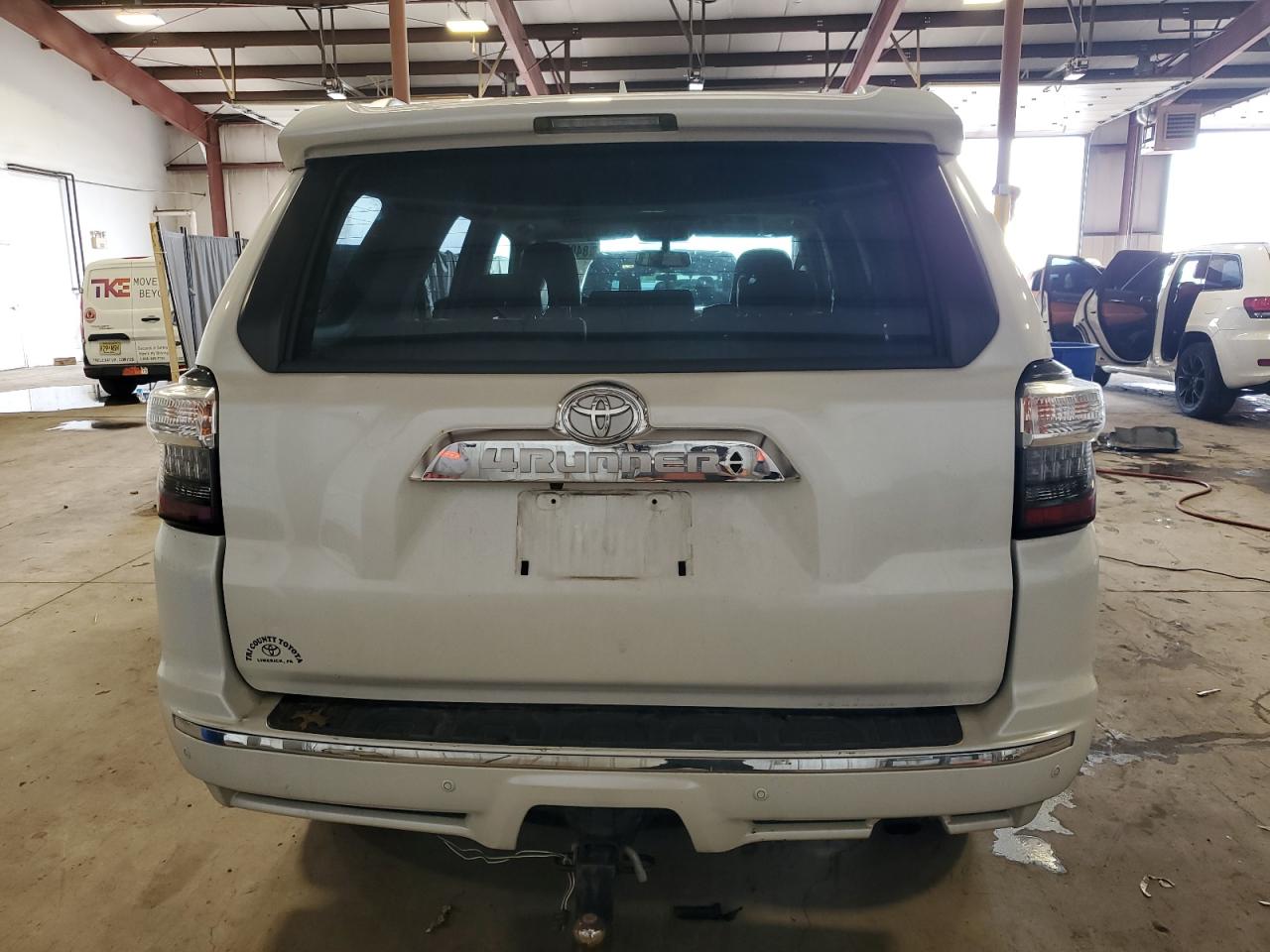 2018 Toyota 4Runner Sr5/Sr5 Premium VIN: JTEBU5JR5J5583608 Lot: 84004745