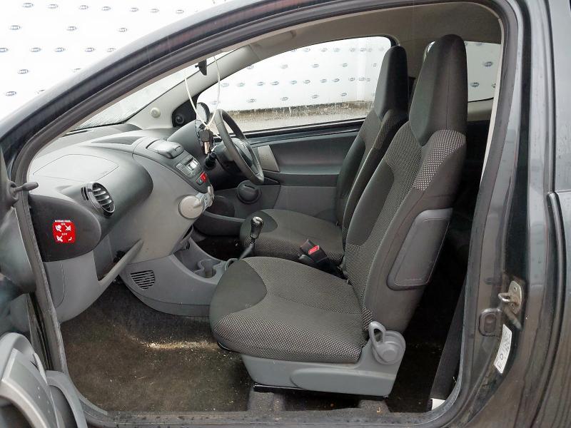 2011 TOYOTA AYGO