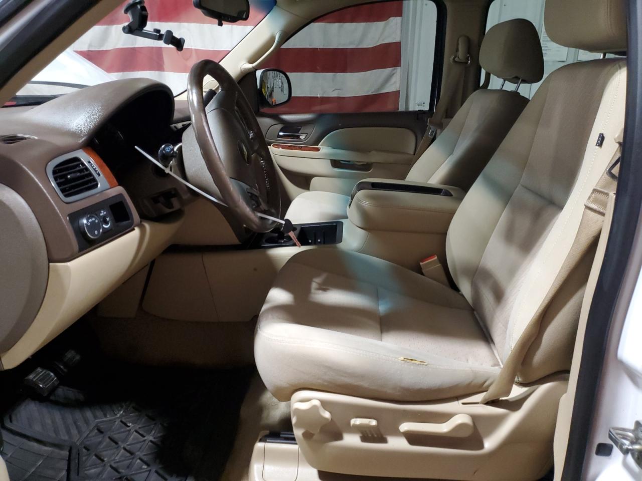 2013 Chevrolet Tahoe C1500 Ls VIN: 1GNSCAE00DR358738 Lot: 84289885