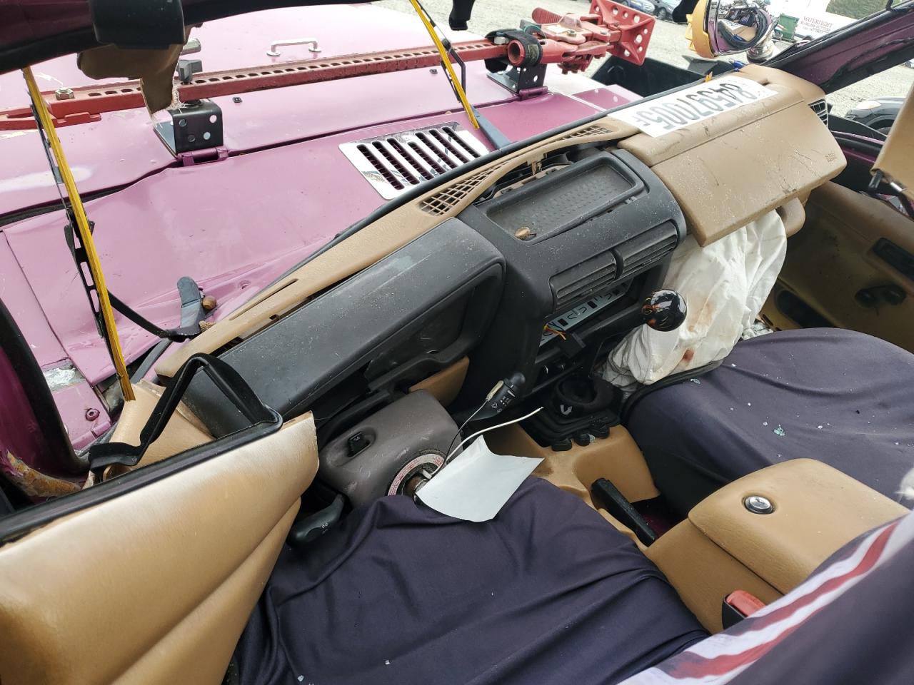 1998 Jeep Wrangler / Tj Sahara VIN: 1J4FY49S1WP706421 Lot: 84597005