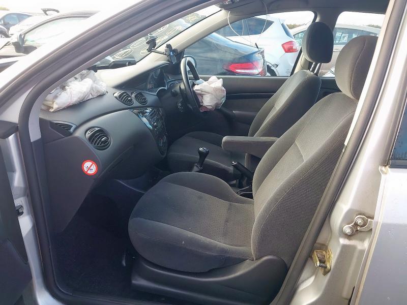 2002 FORD FOCUS GHIA 