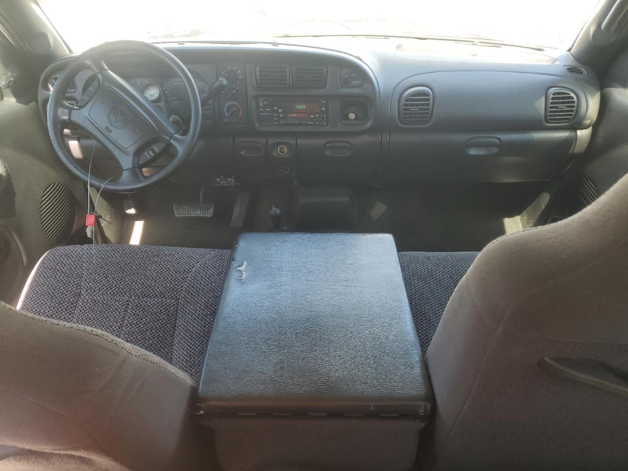 2001 Dodge Ram 2500 VIN: 3B7KF23601G719880 Lot: 71592045