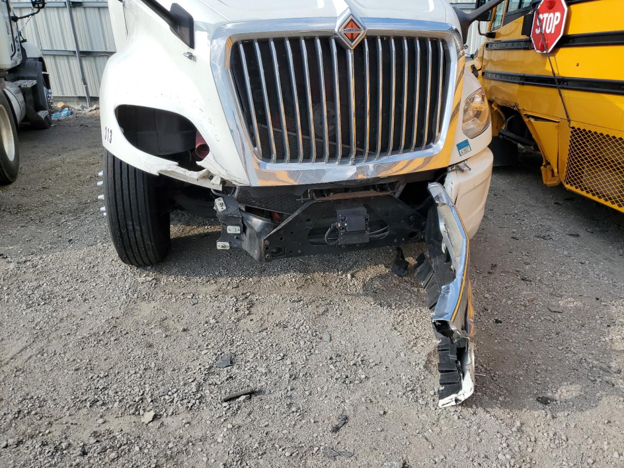 2020 International Lt625 Semi Truck VIN: 3HSDZAPR6LN883820 Lot: 70350255