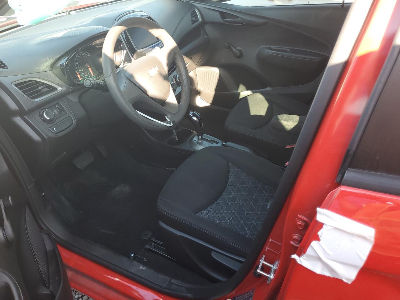 2021 Chevrolet Spark Ls VIN: KL8CB6SA9MC704498 Lot: 80018165