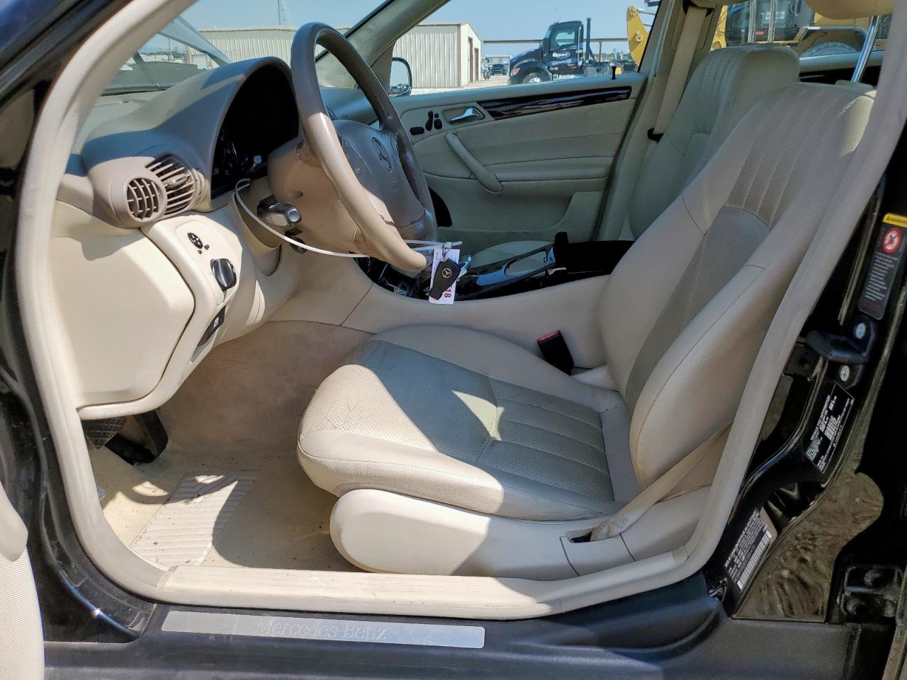 2005 Mercedes-Benz C 320 VIN: WDBRF64J85F585439 Lot: 80820185