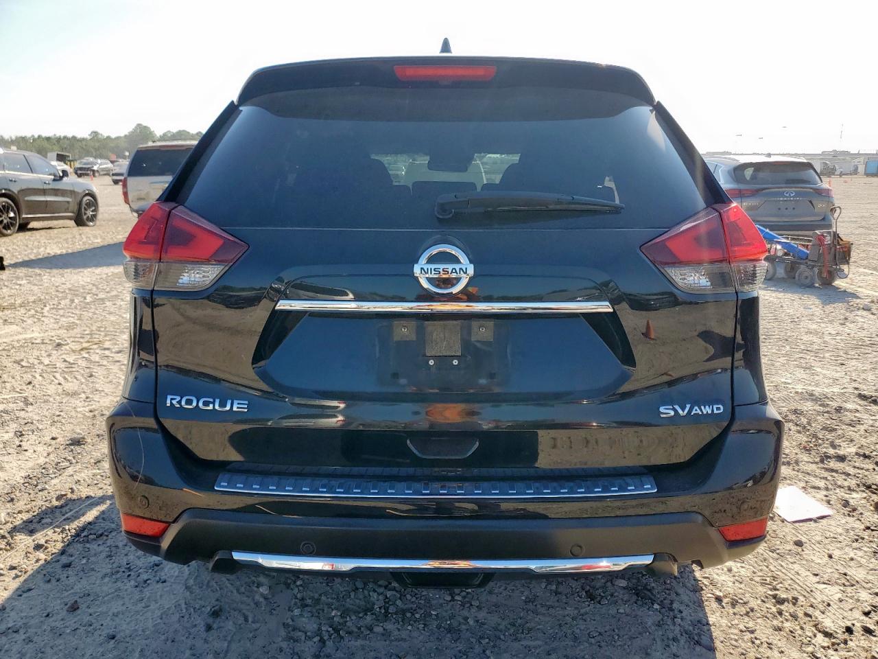 2019 Nissan Rogue S VIN: JN8AT2MV7KW388779 Lot: 81643185