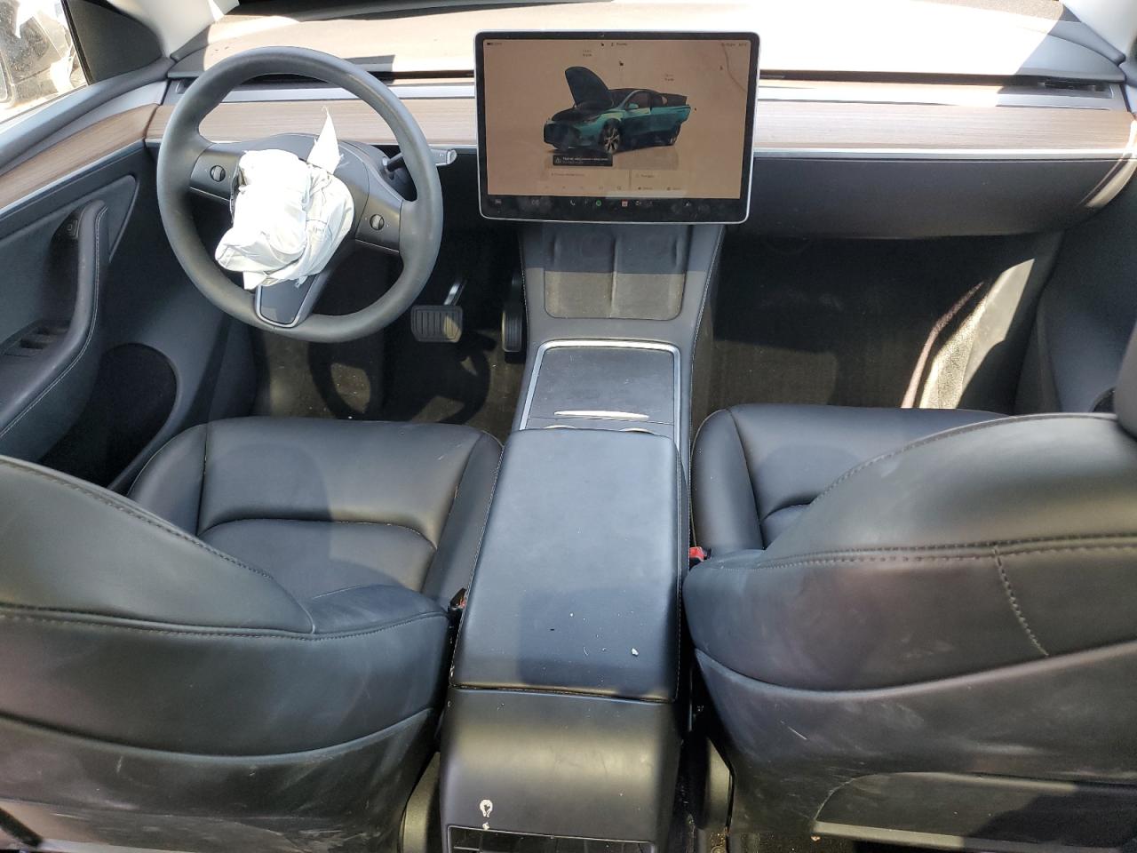 2024 Tesla Model Y VIN: 7SAYGAEE8RF005263 Lot: 81640445