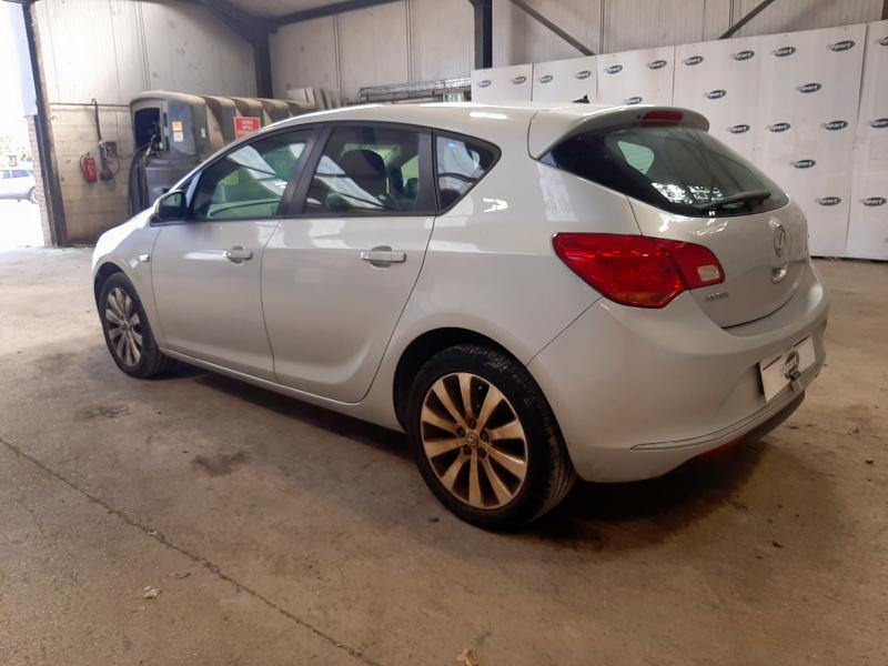2013 VAUXHALL ASTRA EXCLUSIV 