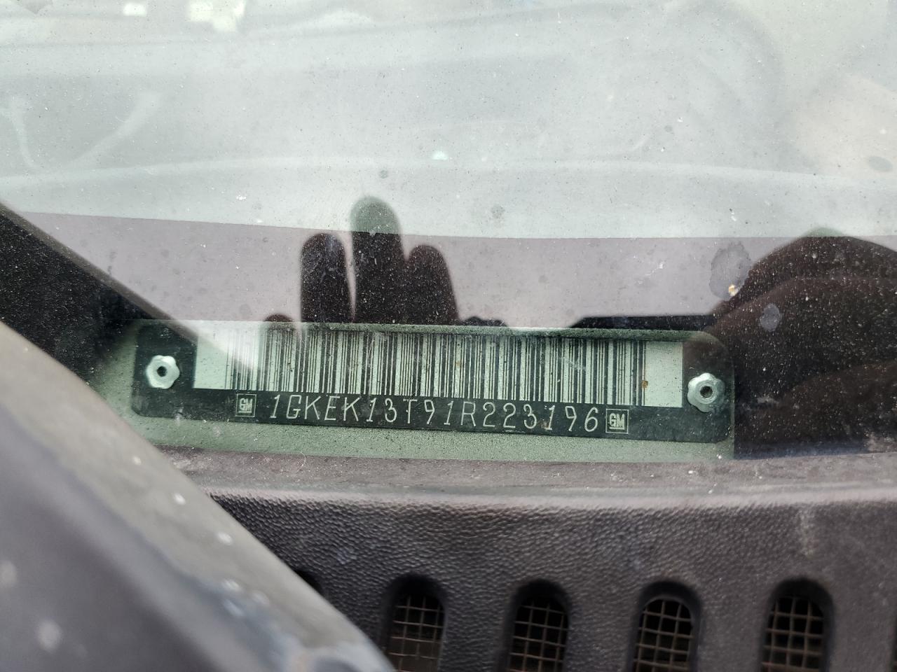 2001 GMC Yukon VIN: 1GKEK13T91R223196 Lot: 84398055