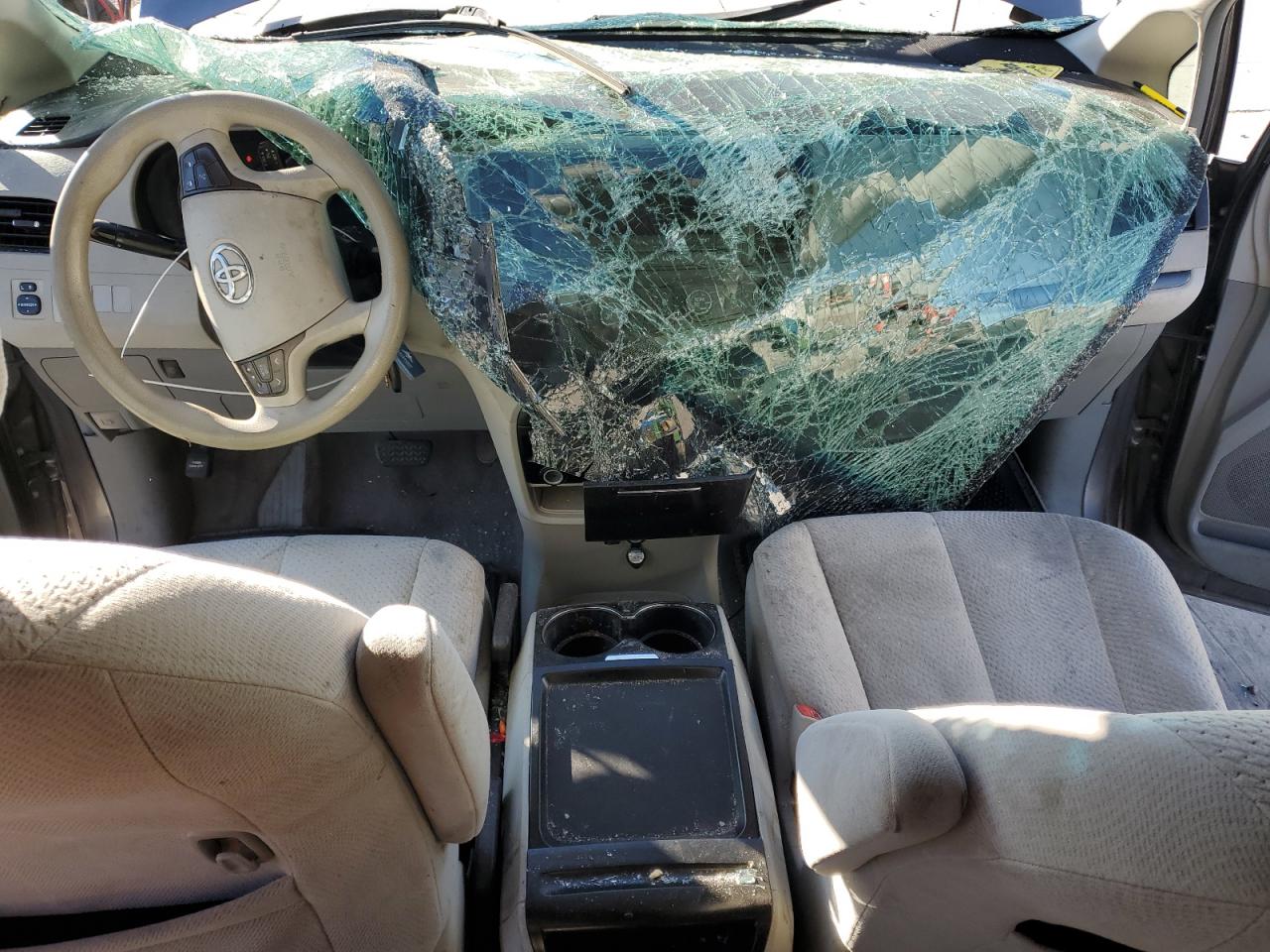 2011 Toyota Sienna Le VIN: 5TDKK3DC9BS107878 Lot: 82122405