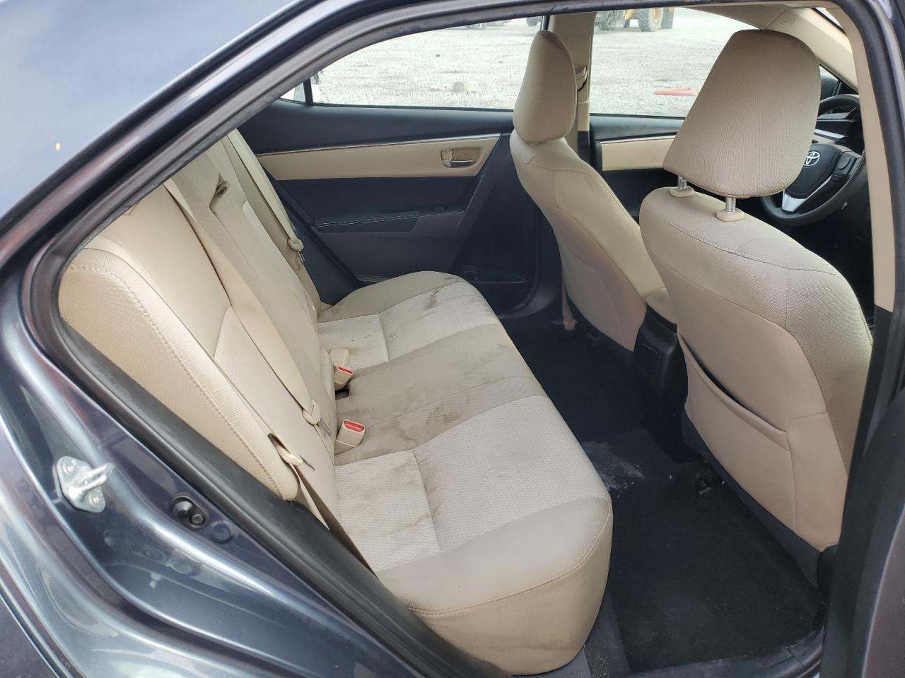 2015 Toyota Corolla L VIN: 5YFBURHEXFP352888 Lot: 84456135