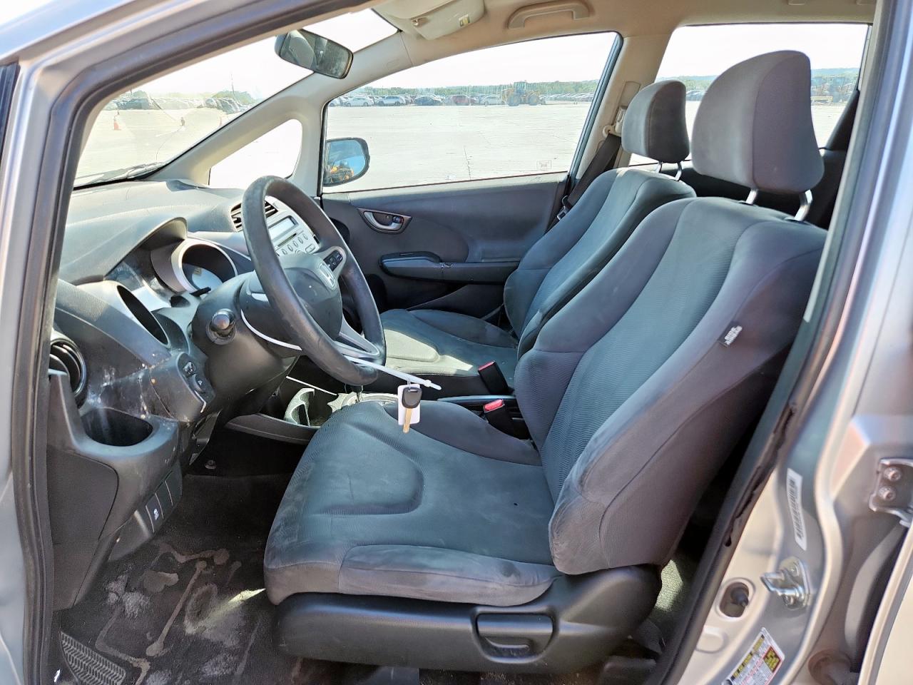 2013 Honda Fit VIN: JHMGE8H30DC070694 Lot: 81406335