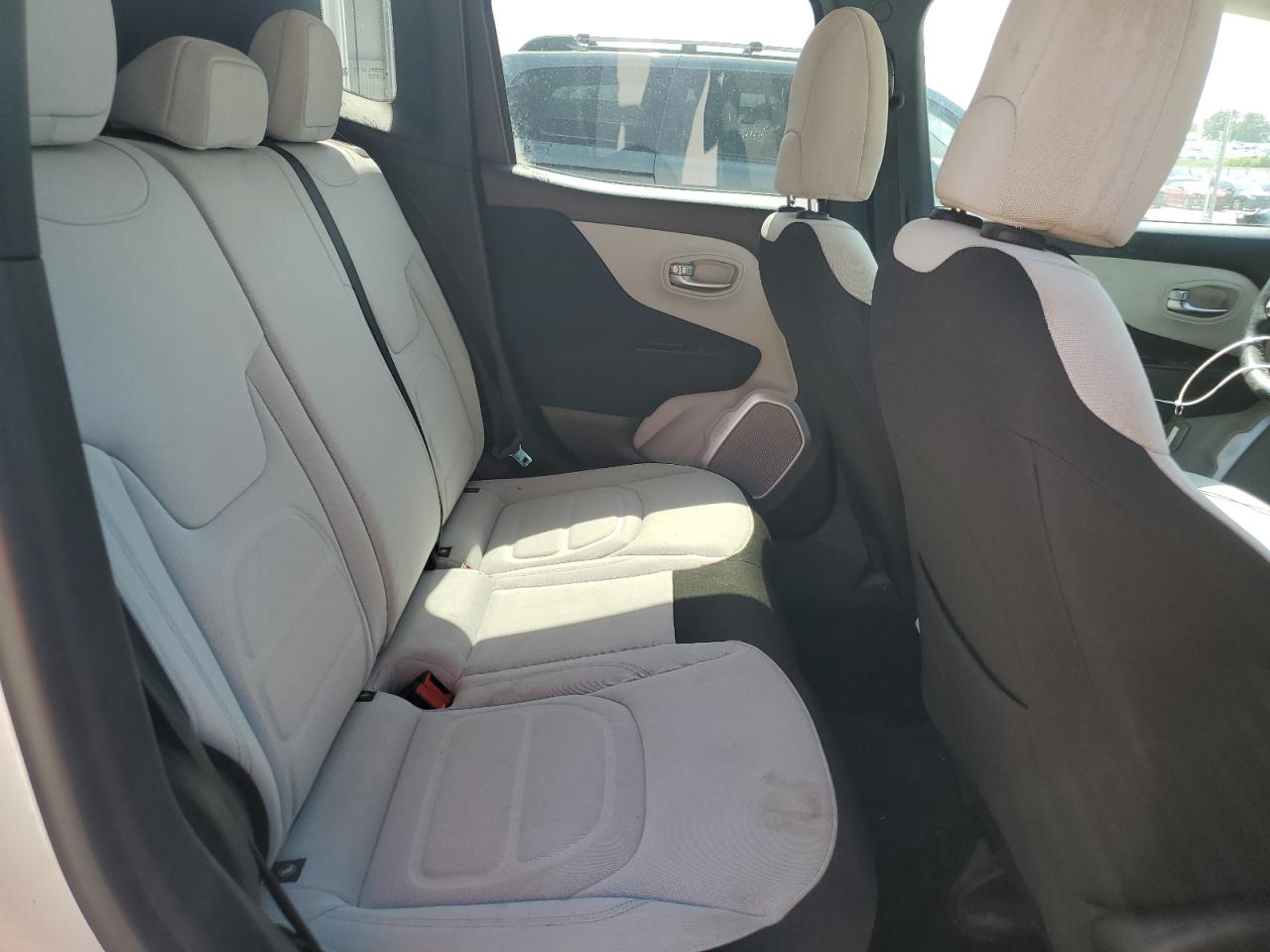 2018 Jeep Renegade Latitude VIN: ZACCJBBB0JPJ09457 Lot: 80546365