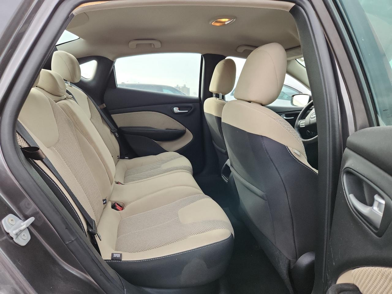 2016 Dodge Dart Sxt VIN: 1C3CDFBB8GD563971 Lot: 81702355