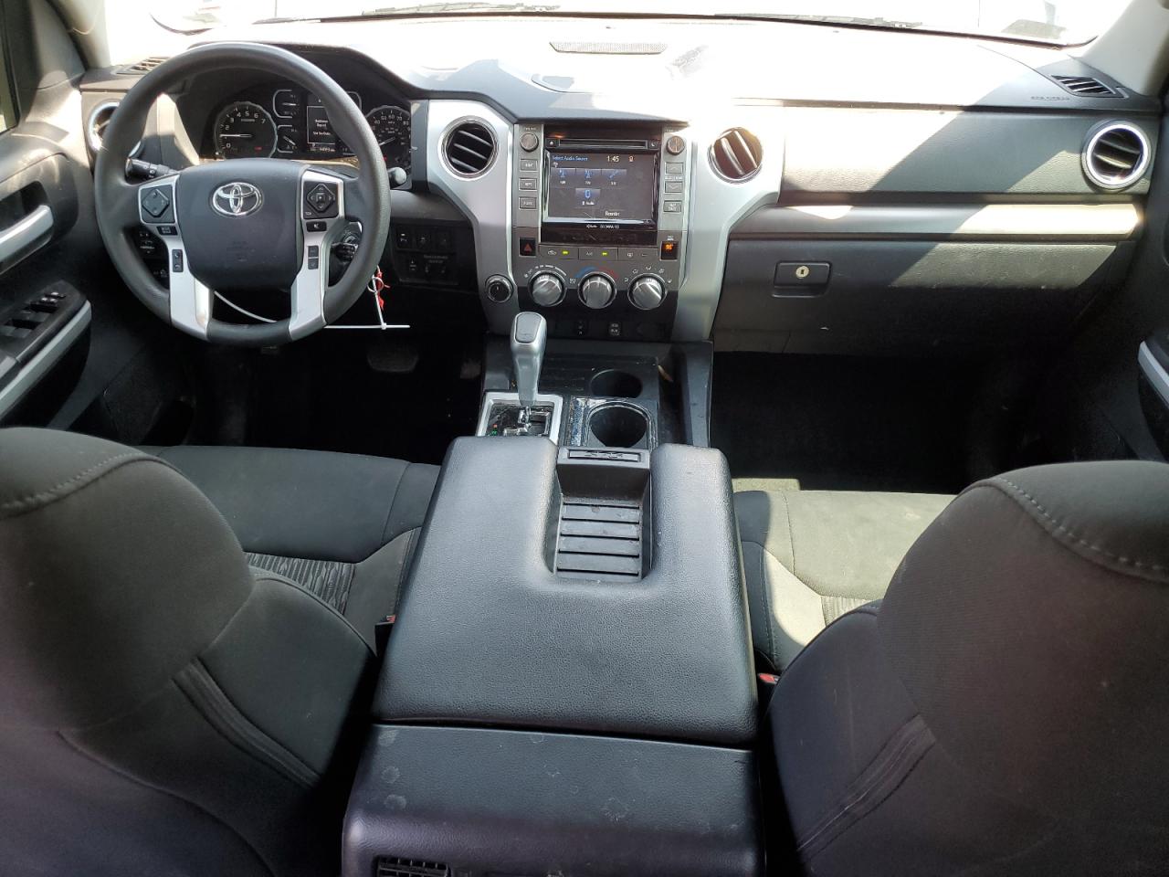 2019 Toyota Tundra Crewmax Sr5 VIN: 5TFDY5F1XKX796581 Lot: 70493235