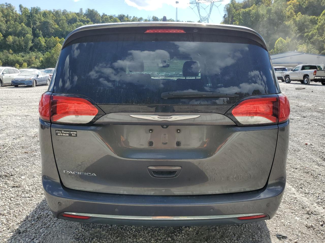 2017 Chrysler Pacifica Touring L VIN: 2C4RC1BG0HR507786 Lot: 70844705