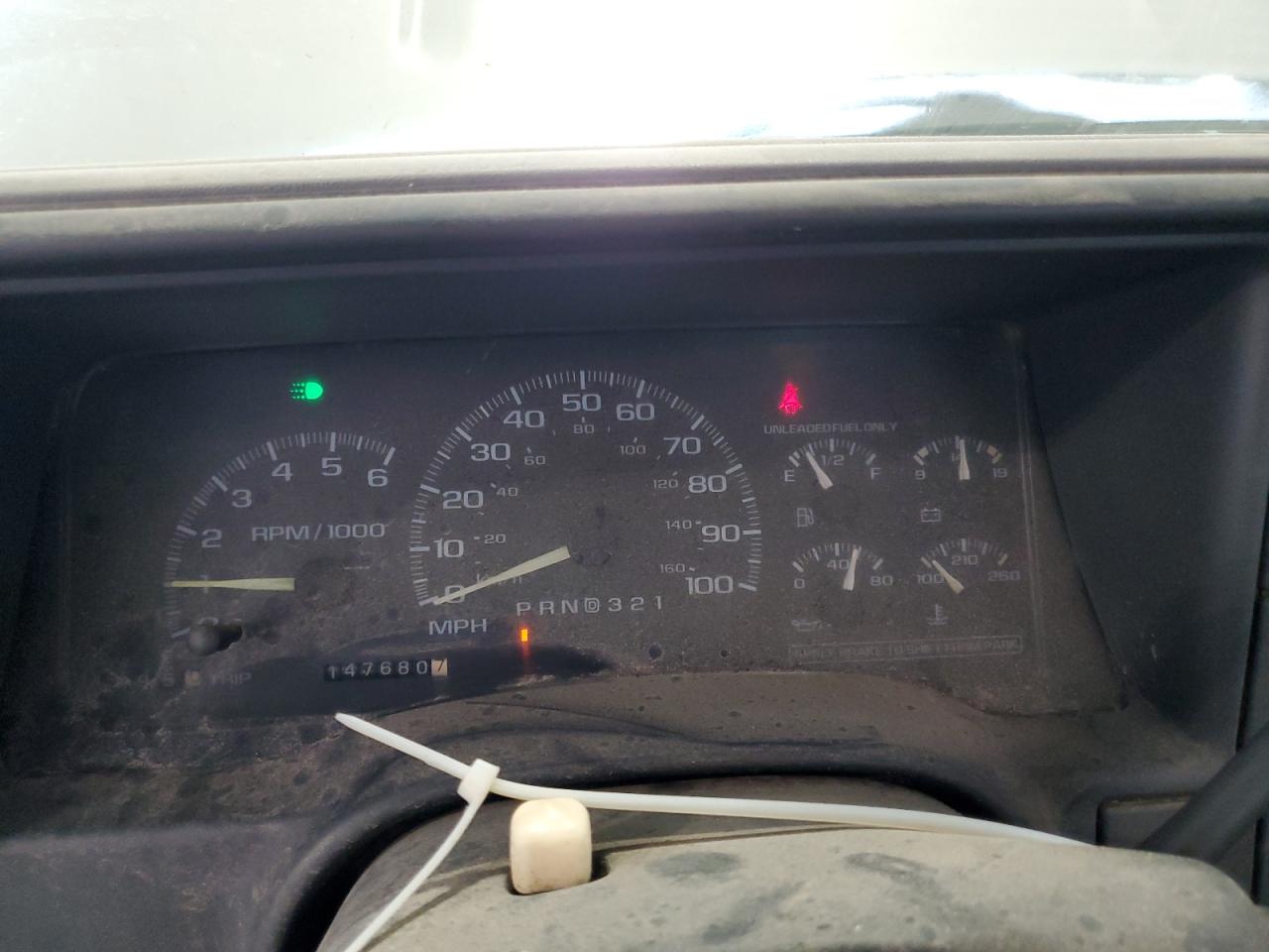 2000 Chevrolet Gmt-400 C3500 VIN: 1GCGC34R0YR137348 Lot: 83834885