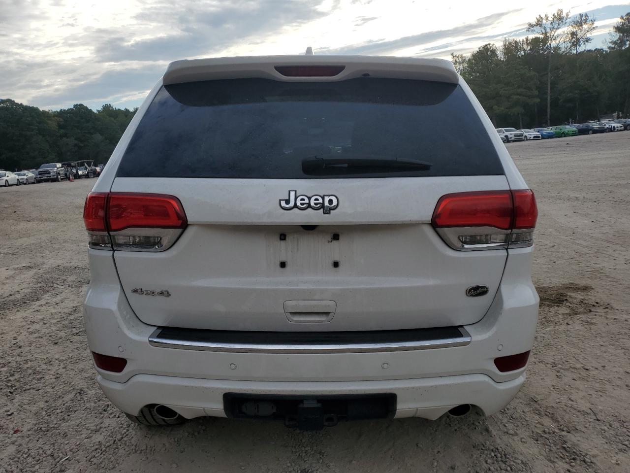 2017 Jeep Grand Cherokee Overland VIN: 1C4RJFCGXHC658113 Lot: 82111175