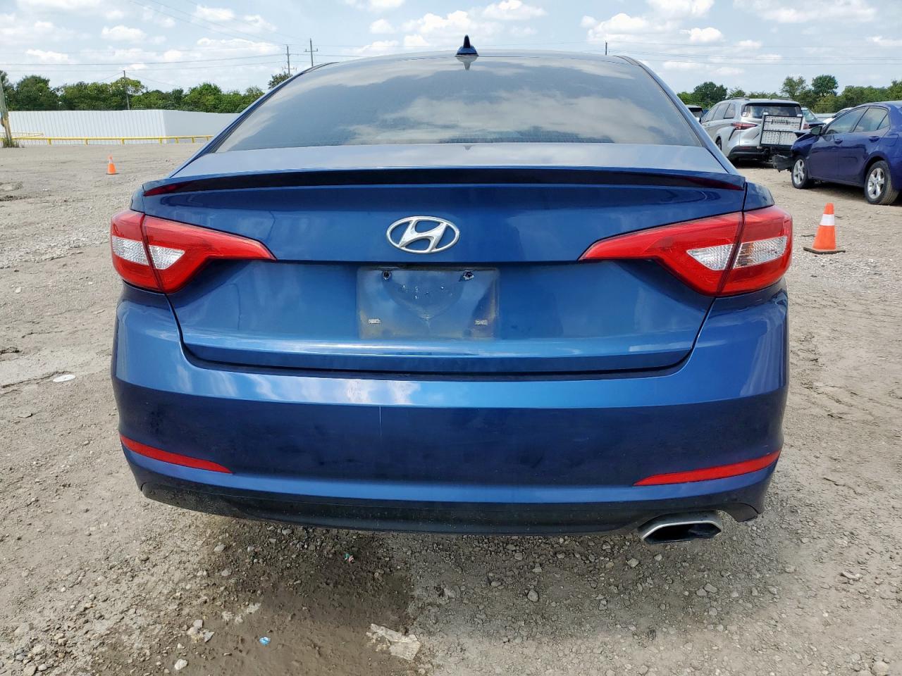 2015 Hyundai Sonata Se VIN: 5NPE24AF4FH195834 Lot: 71649385
