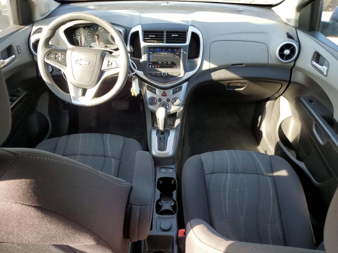 2020 Chevrolet Sonic Lt VIN: 1G1JD5SB0L4132640 Lot: 81122335