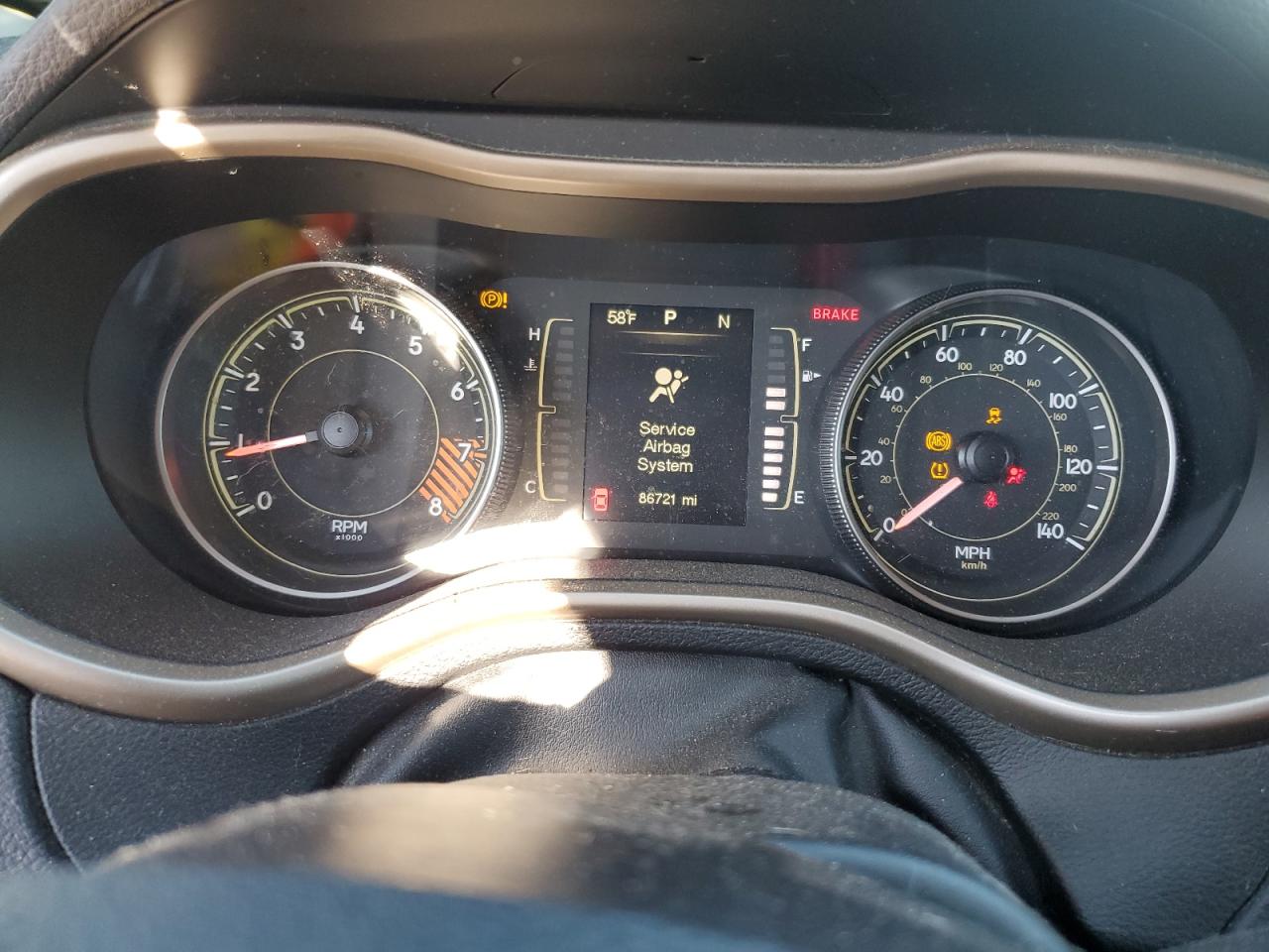 2014 Jeep Cherokee Latitude VIN: 1C4PJMCS9EW126037 Lot: 81090325